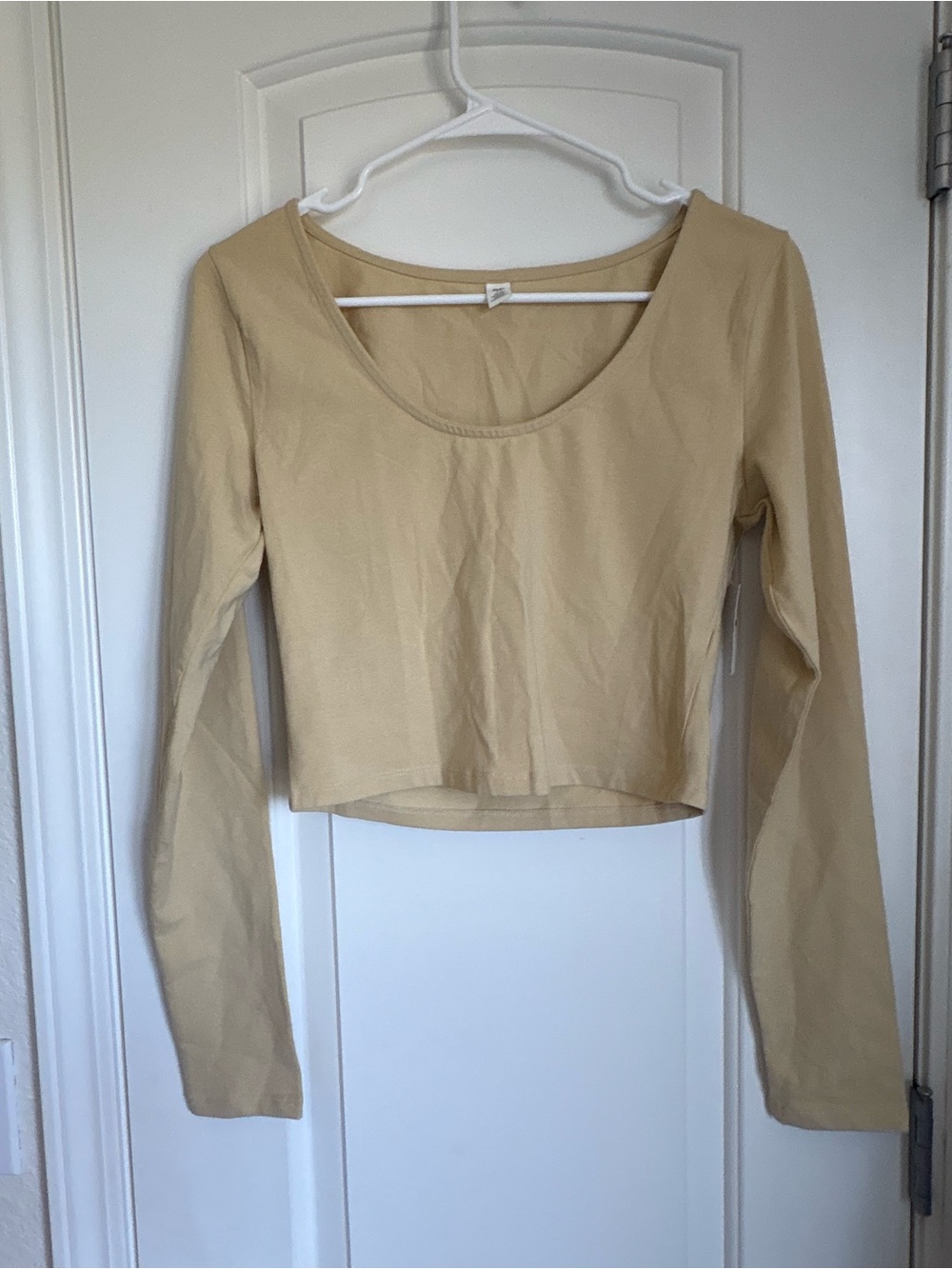 bp nordstrom Women’s NWT Long Sleeve Scoop Neck Crop Tee - Size M